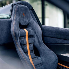 Hendlex premaz za očuvanje alkantare u enterijeru automobila.